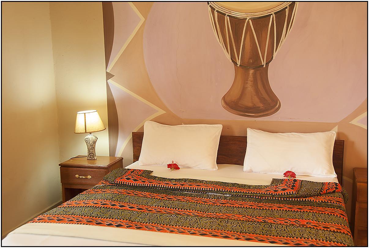 Bamboo Garden Hotel Serrekunda Eksteriør billede